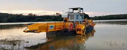 Ultratrex Amphibious Excavator - Year 2017